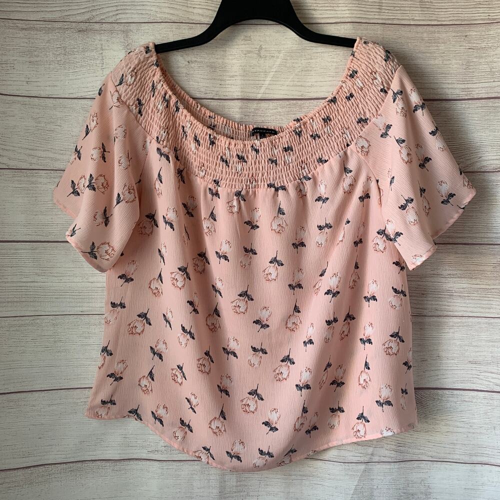 Staccato Pink Floral Short Sleeve Blouse Smocked Neckline Size Large